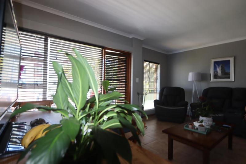 2 Bedroom Property for Sale in Claremont Western Cape